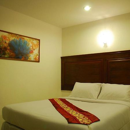 Patong Budget Rooms Luaran gambar