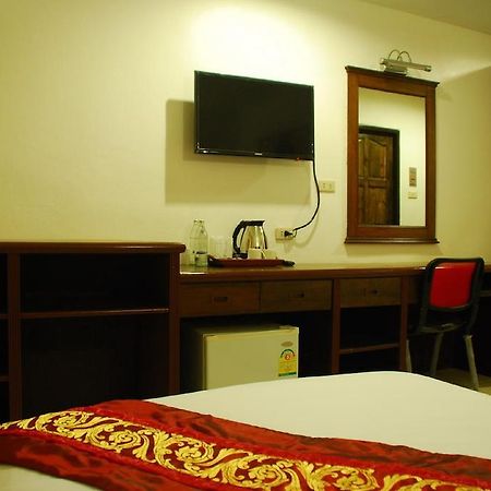 Patong Budget Rooms Luaran gambar
