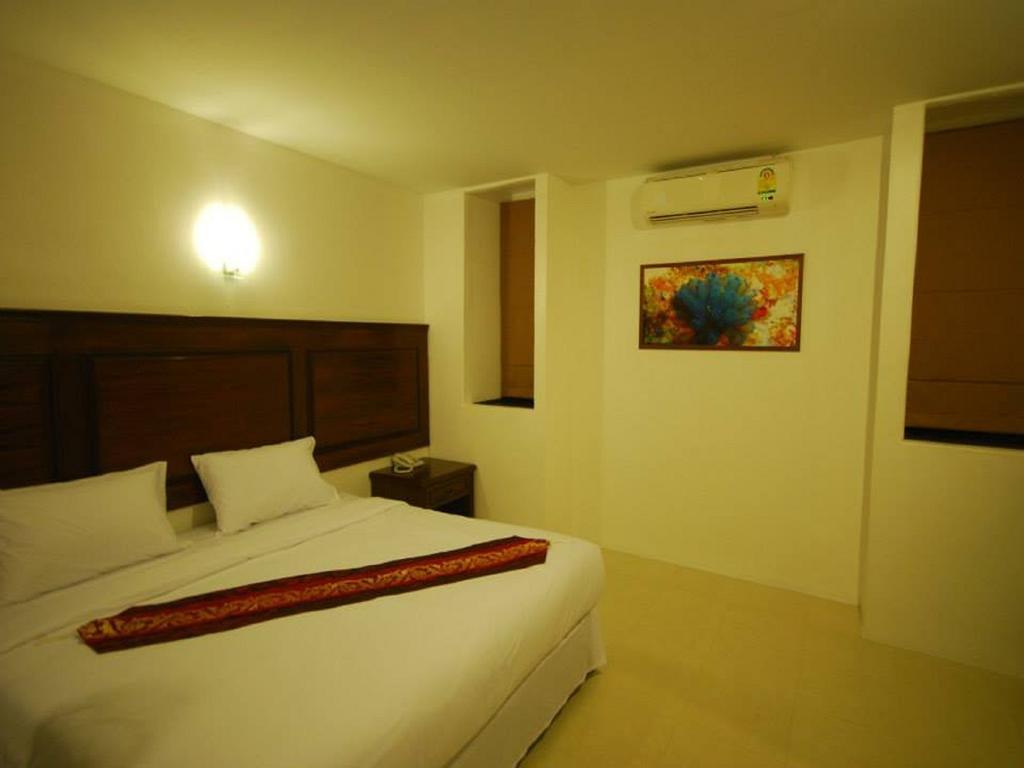 Patong Budget Rooms Bilik gambar