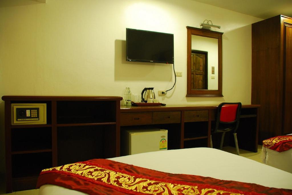 Patong Budget Rooms Luaran gambar