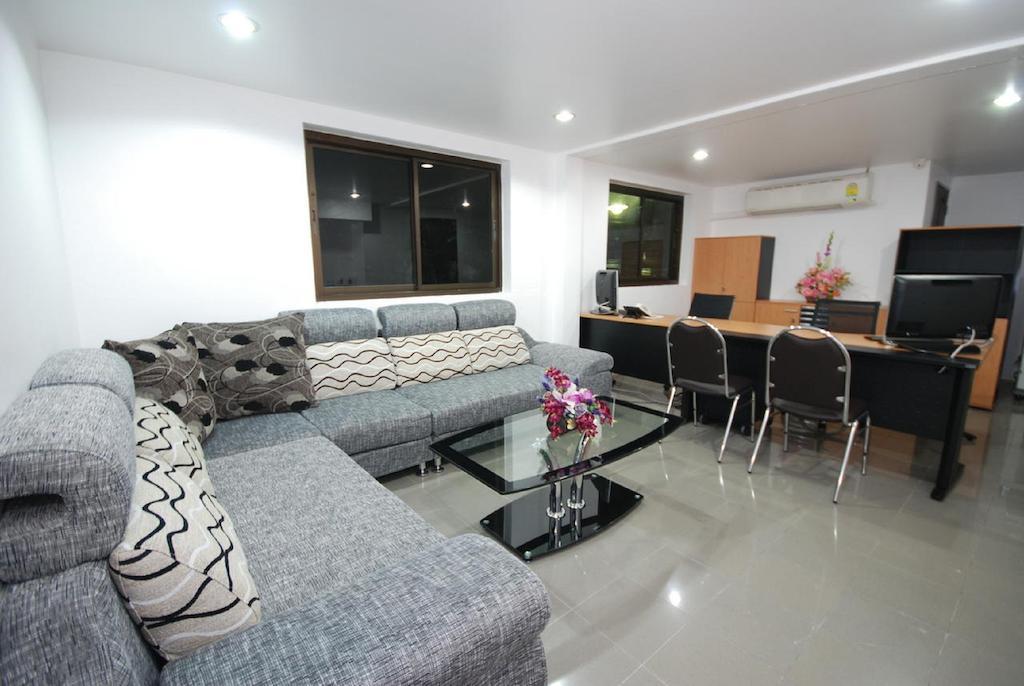 Patong Budget Rooms Luaran gambar